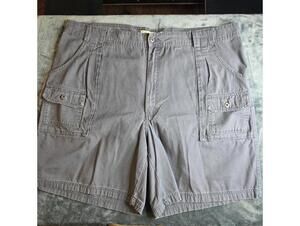Cabela's 7 Pocket Hiker Shorts Mens Sz 46 Khaki Blue Hiking Fishing
